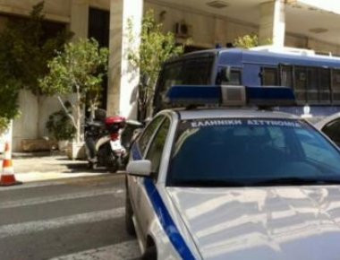 Πάτρα: Διέρρηξαν και κατέστρεψαν δημόσιο ΙΕΚ